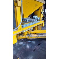 Schwenkbarer Schneckenmischer für Kernsand REISAUS-BAUMBERG